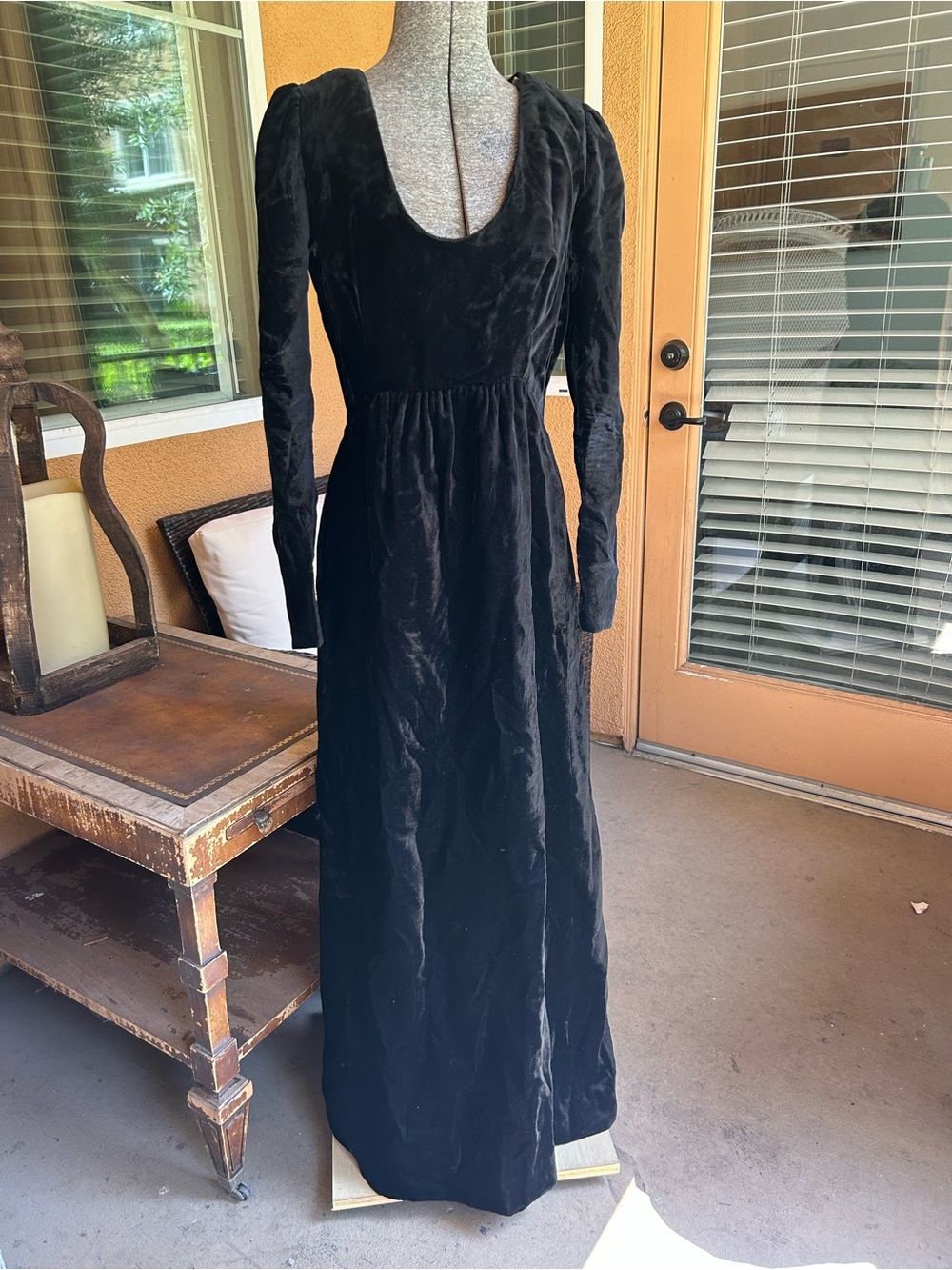 Vintage Black Velvet cirette schicks Long Puff Sleeve Maxi Dress Goth 80s 90s 8